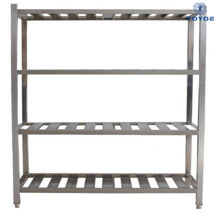 يتم إصلاح الرفوف عالية الحمل مع بنية خالية من المسمار