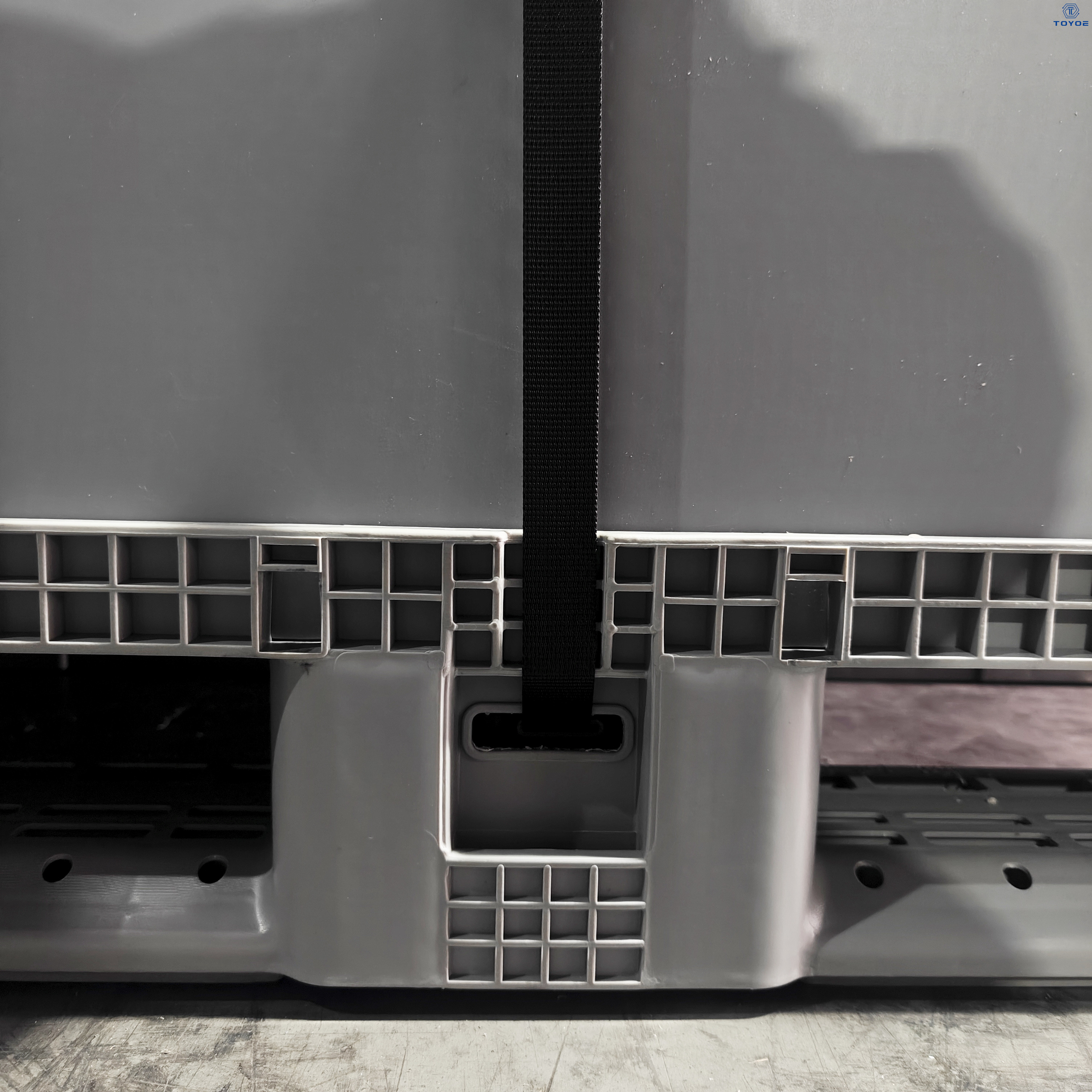 صندوق البليت متعدد الطبقات المقاوم للعوامل الجوية لتخزين المواد السائبة الصناعية