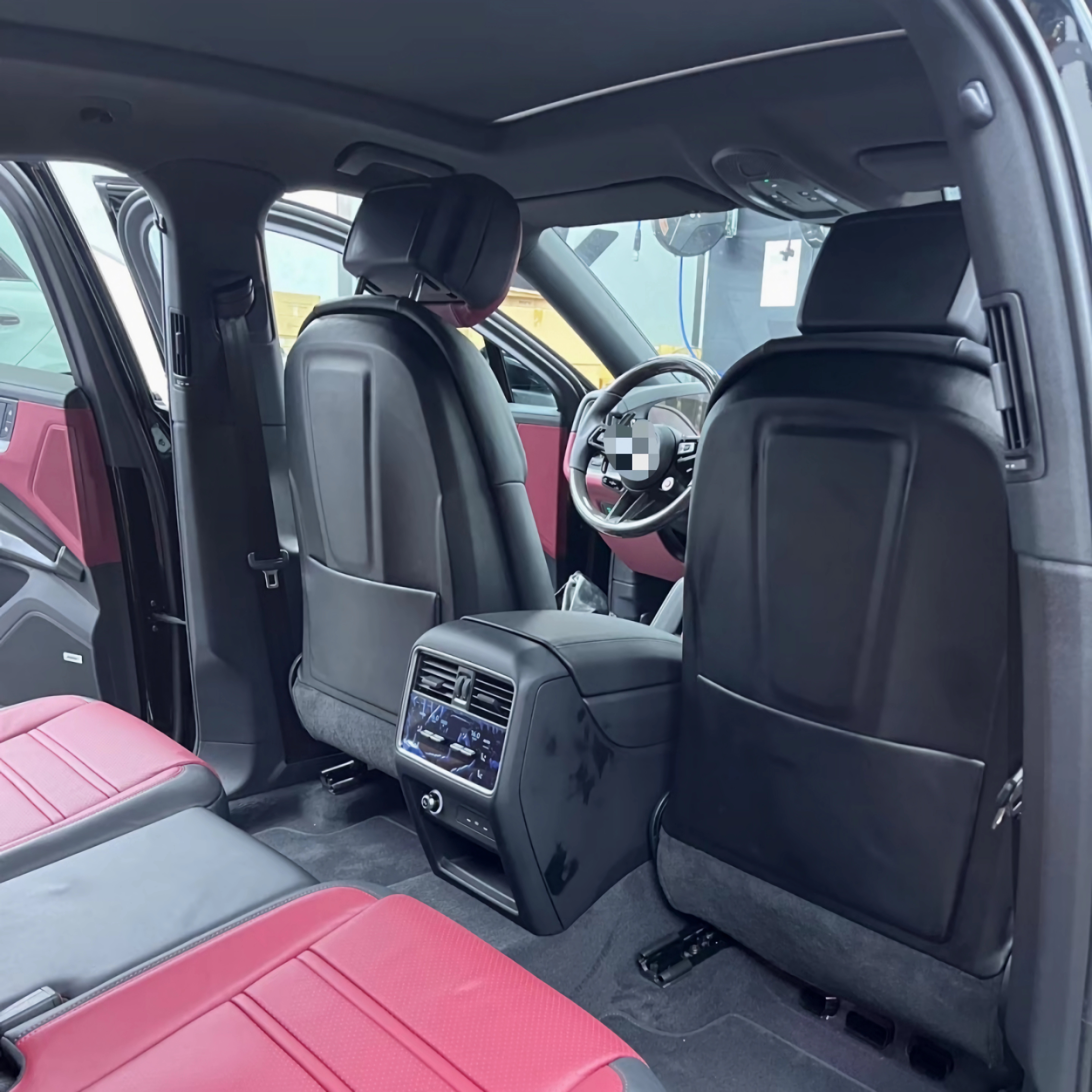 يمكن استخدامه لمسند الظهر لمقاعد السيارة